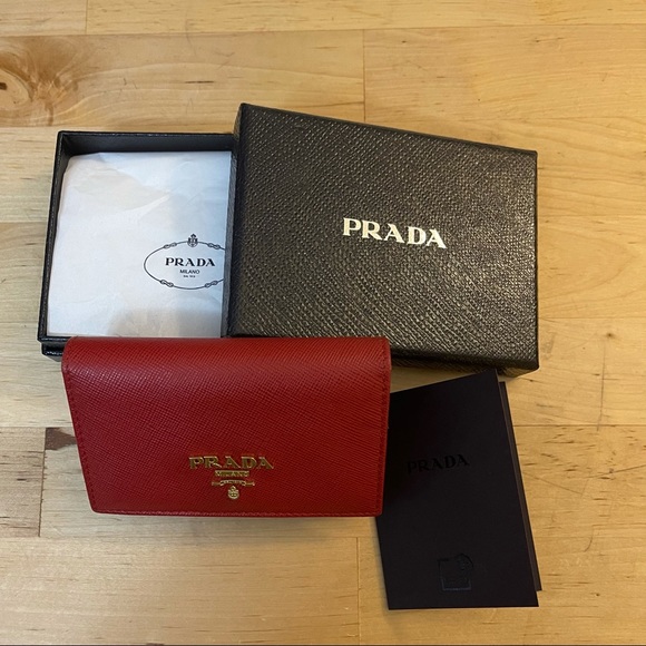 Authentic Prada cardholder - Picture 9 of 9